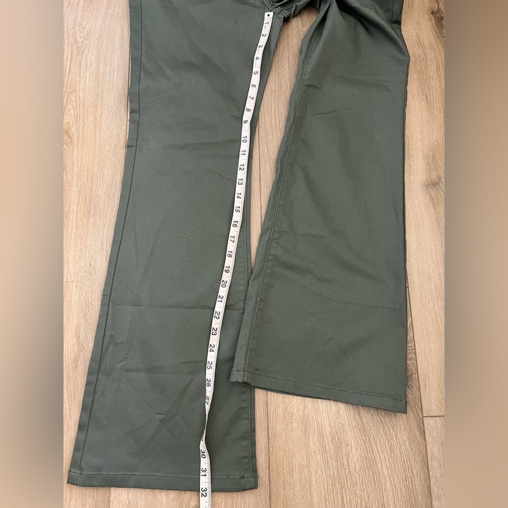 Zenana Outfitters Olive Green Women's Pants - Picture 7 of 11